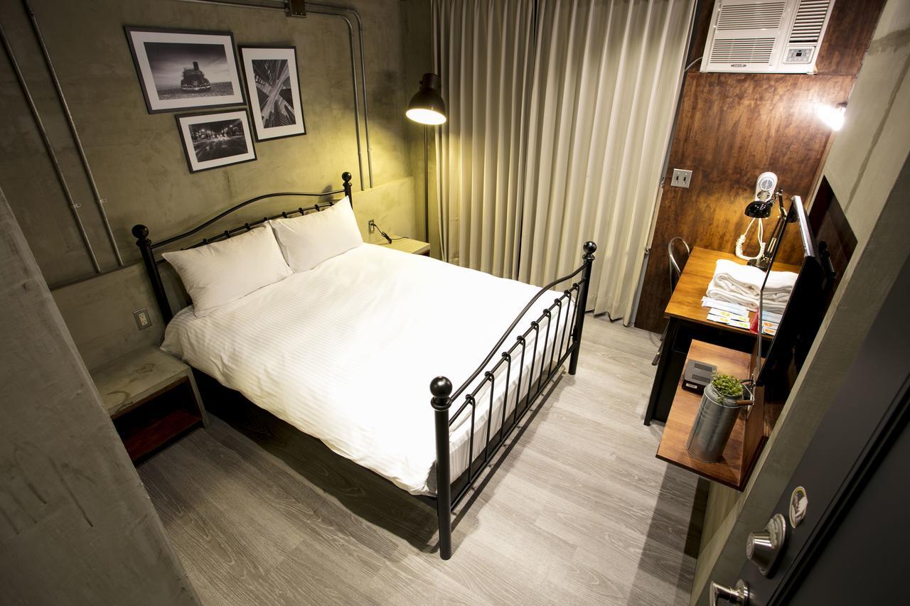 Loft Hostel Fengjia Taichung Eksteriør bilde