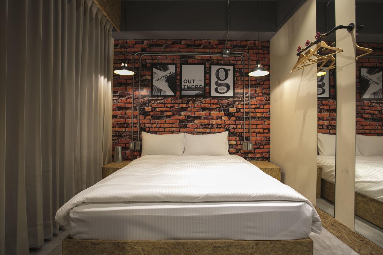 Loft Hostel Fengjia Taichung Eksteriør bilde