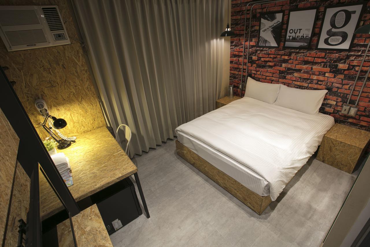Loft Hostel Fengjia Taichung Eksteriør bilde