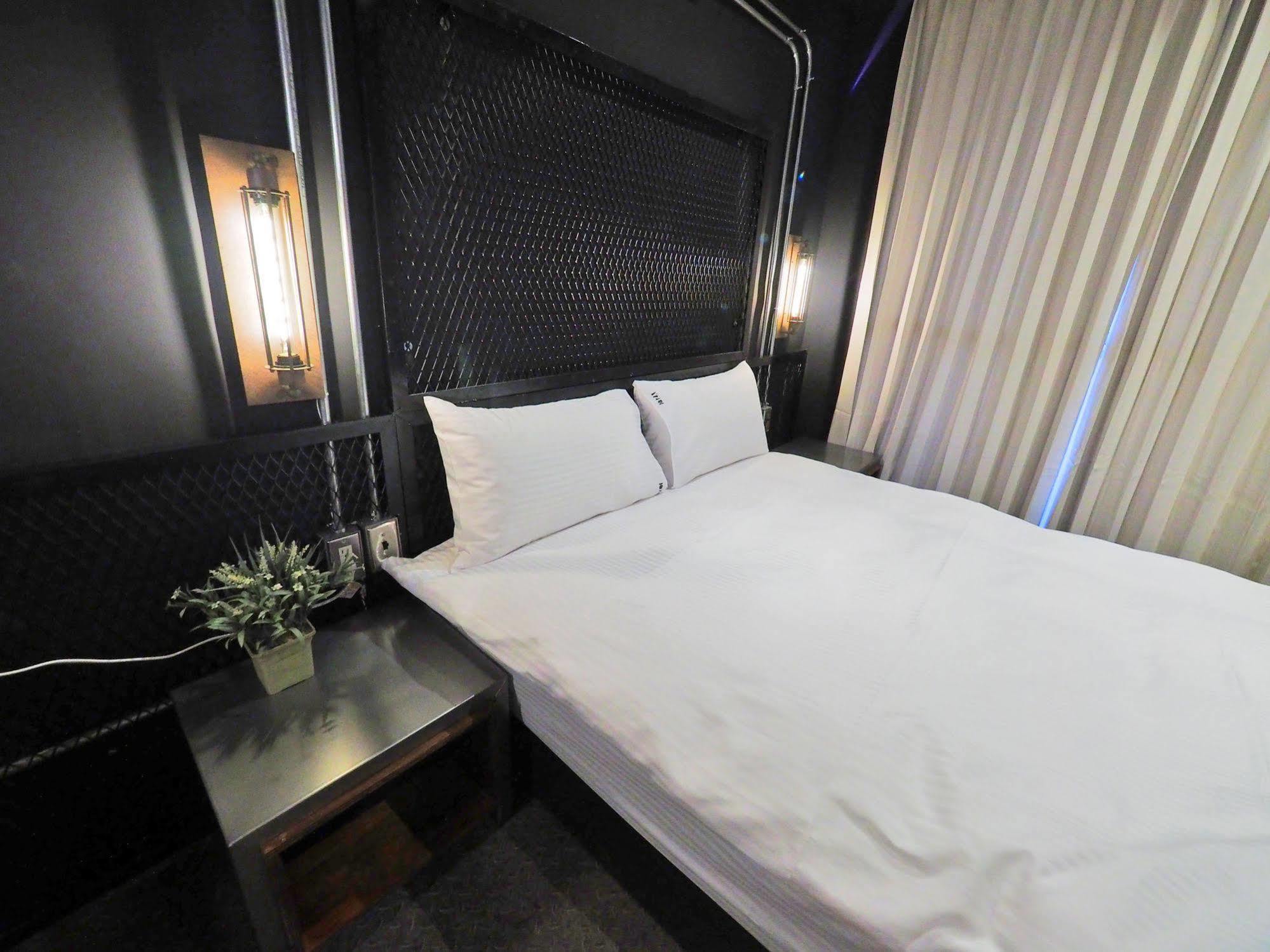 Loft Hostel Fengjia Taichung Eksteriør bilde