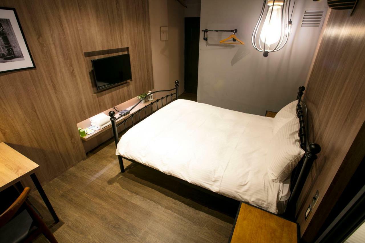 Loft Hostel Fengjia Taichung Eksteriør bilde